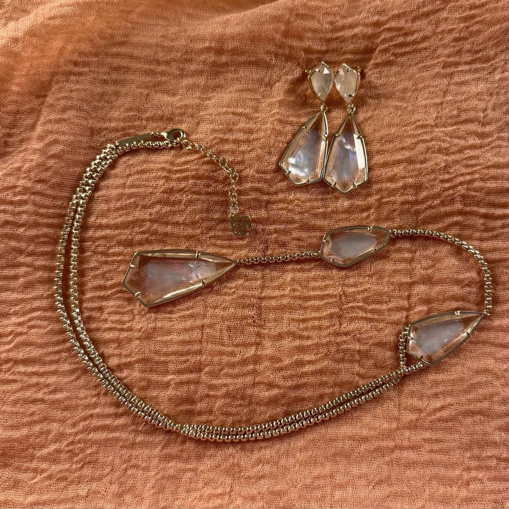 Kendra Scott Charlotte Necklace and Matching Carey Earring Gold Mother of Pearl